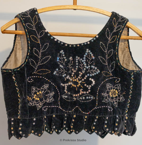 Два лемківські лейбики з родинної скрині