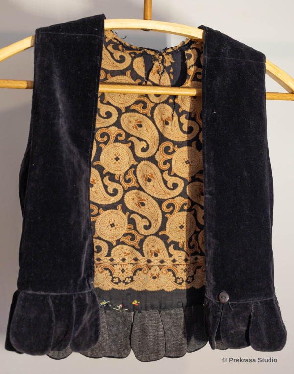 Два лемківські лейбики з родинної скрині