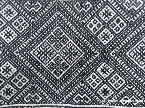 Prekrasa Studio Вишивка низинкою за мотивами зразка з книги. Навчитись вишивати. Курс вишивки низь, низинка