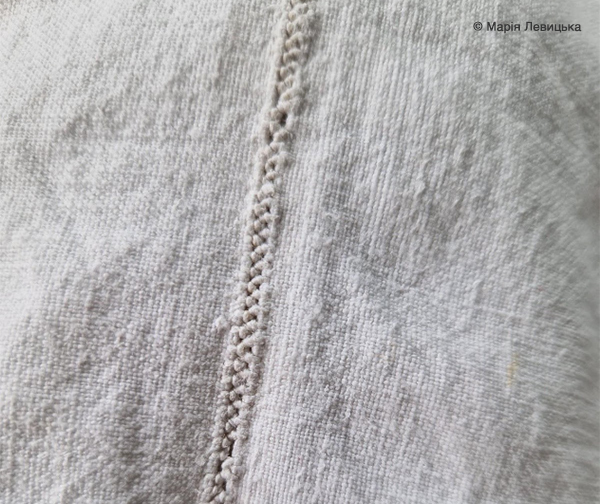 Онлайн-школа вишивки Prekrasa Studio. Навчитися вишивати традиційними українськими техніками. Закарпатська жіноча сорочка заспульниця. З'єднювальний шов