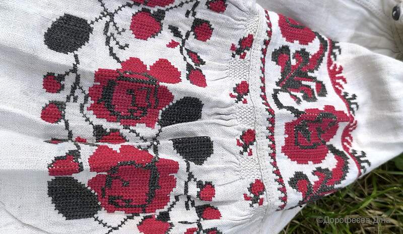 Старовинна жіноча сорочка, вишивка хрестиком, техніка вишивки ретязь. Школа української вишивки Prekrasa Studio. Навчитись вишивати онлайн